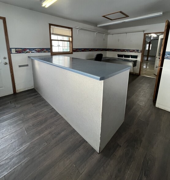 More Photos Of 10948 E Airport Rd, Stockton Auto Repair For Sale