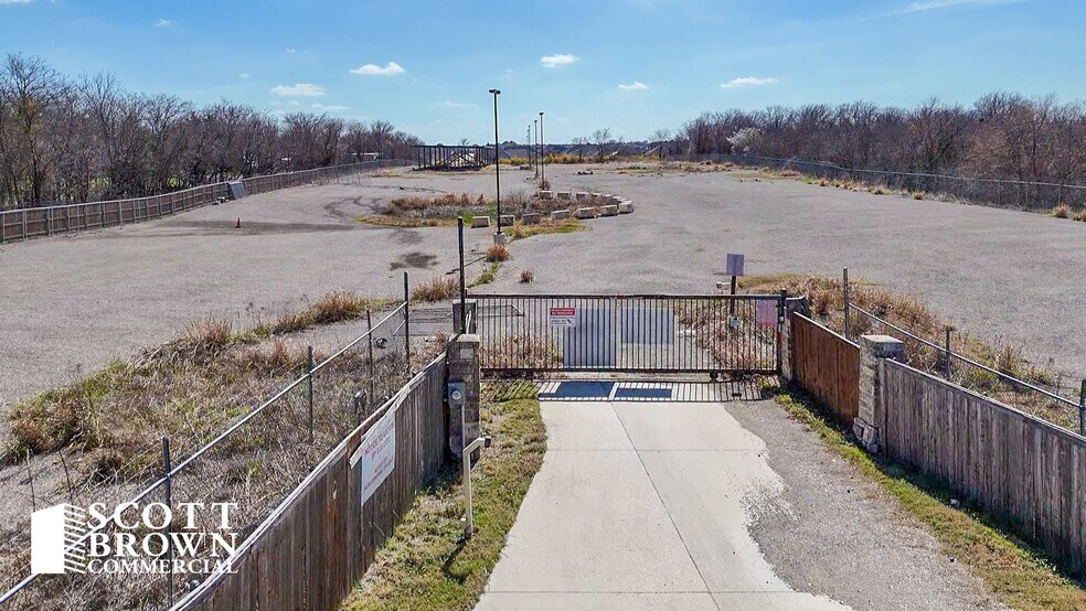 More Photos Of 101 W Dickson Ln, Little Elm Land For Lease