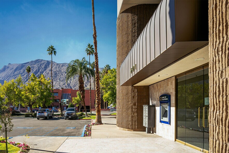 More Photos Of 601 E Tahquitz Canyon Way, Palm Springs Office For Sale