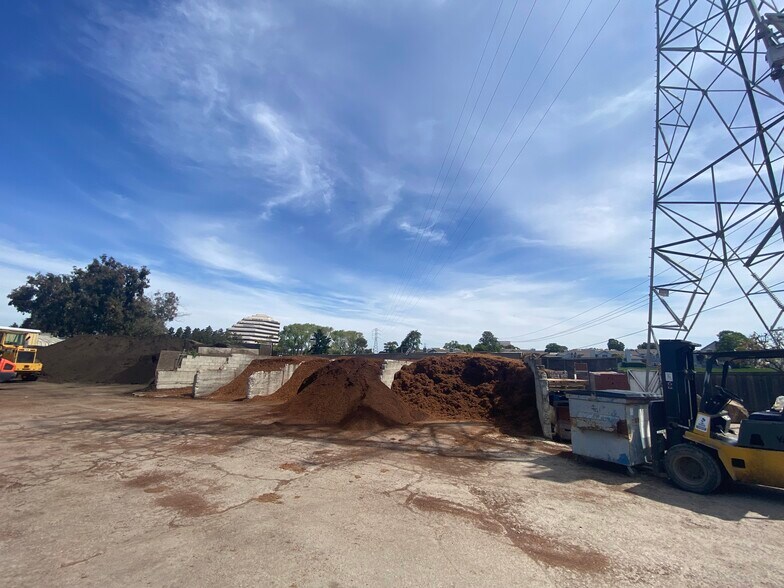 More Photos Of 2075 Norfolk St, San Mateo Freestanding For Sale