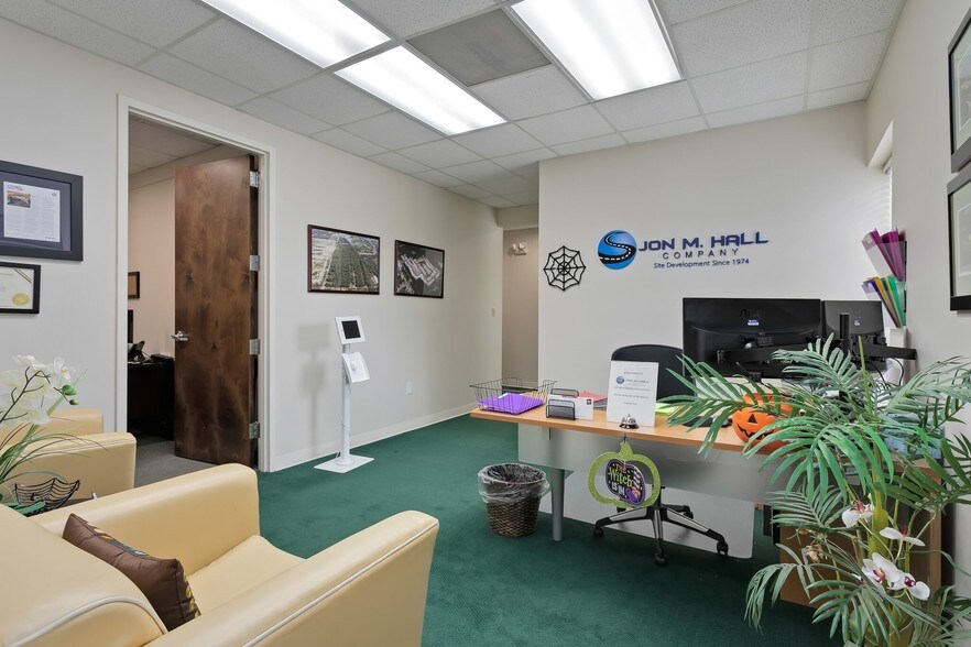 More Photos Of 1920 Boothe Cir, Longwood Office For Lease