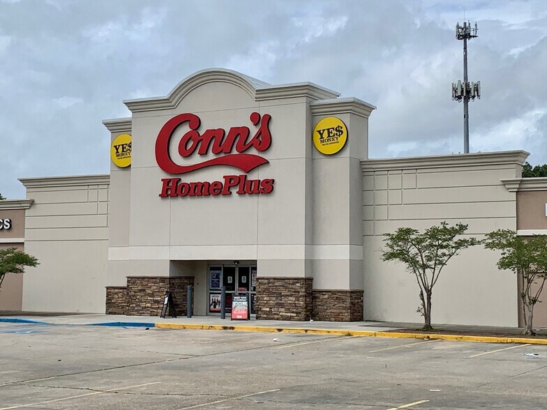 More Photos Of 8888 Airline Hwy, Baton Rouge Freestanding For Lease