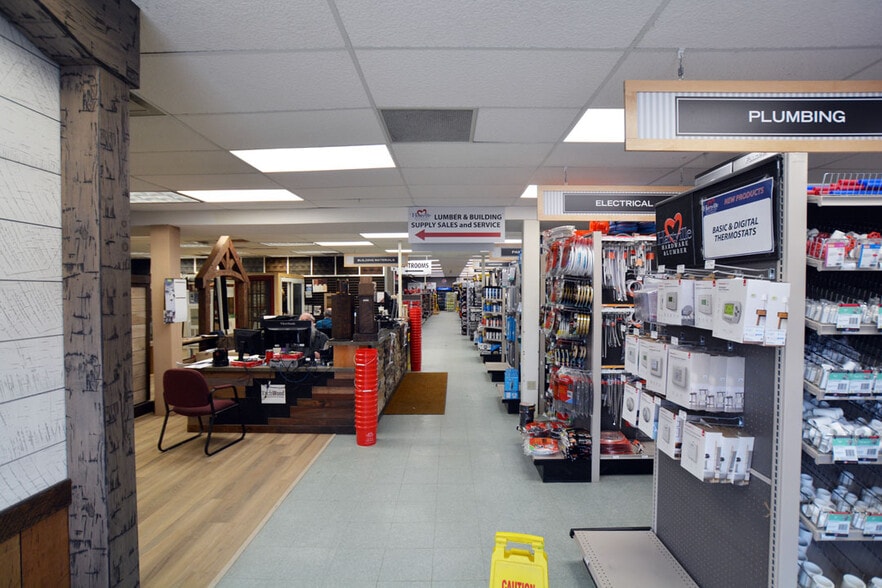 More Photos Of 16003 E High St, Middlefield Freestanding For Sale