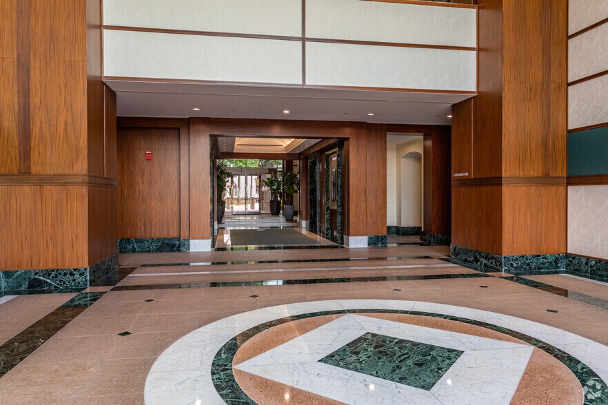 More Photos Of 12800 University Dr, Fort Myers Unknown For Lease