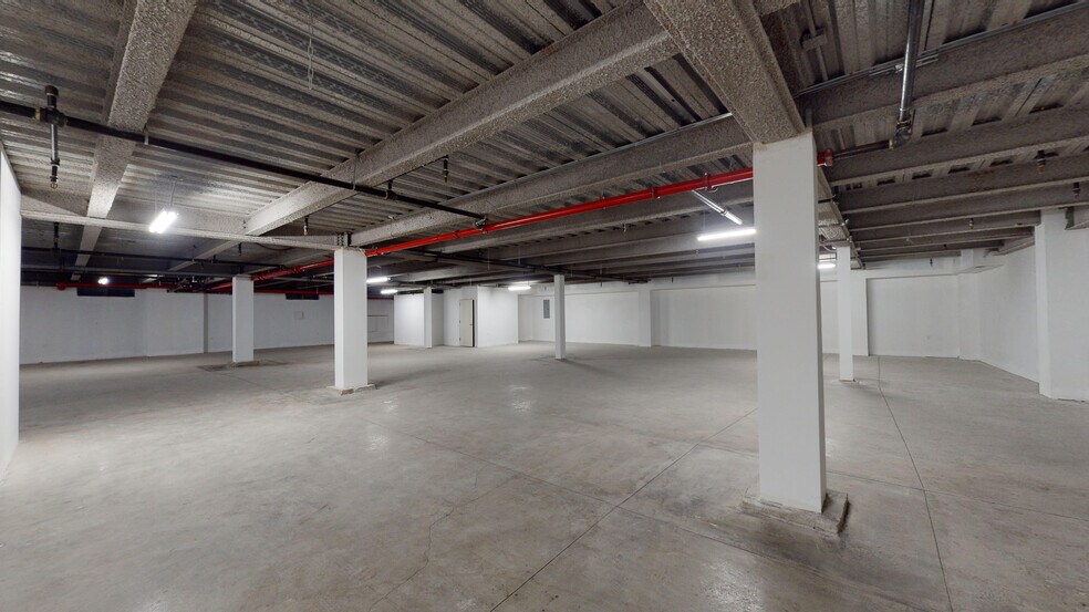 More Photos Of 1758-1768 Cropsey Ave, Brooklyn Office For Lease