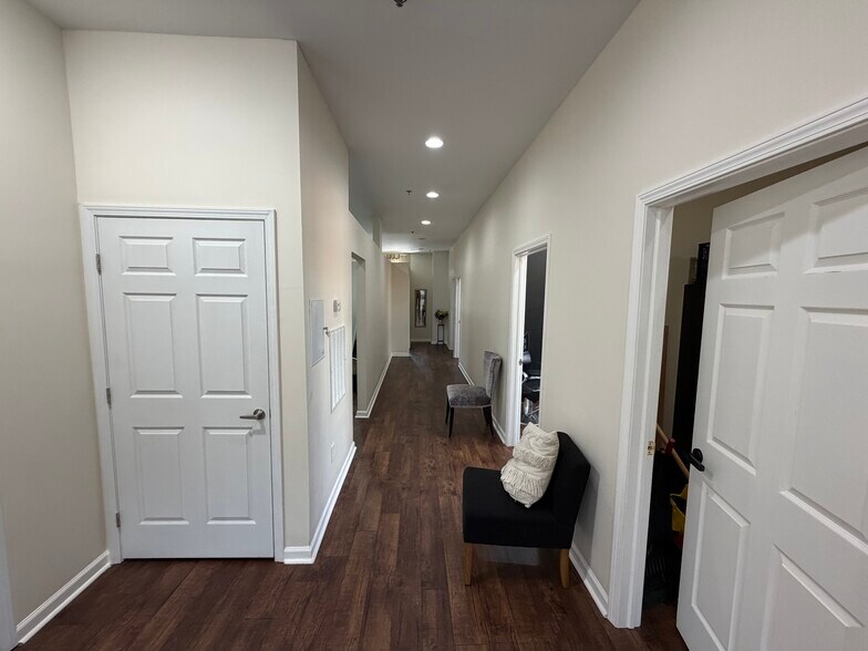 More Photos Of 3636 Highlands Pky SE, Smyrna Office For Lease