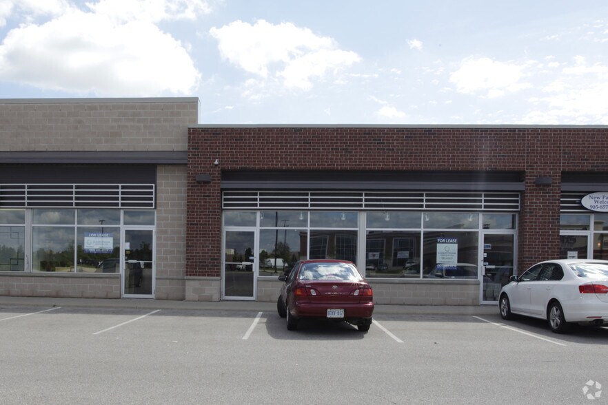 More Photos Of 192-196 McEwan Dr E, Caledon Storefront For Lease