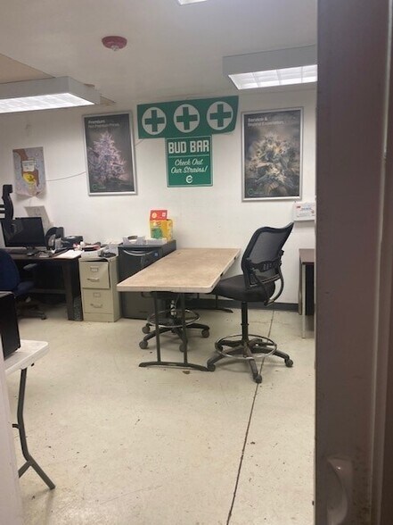 More Photos Of 1420 Devereux Rd, Glenwood Springs Warehouse For Sale