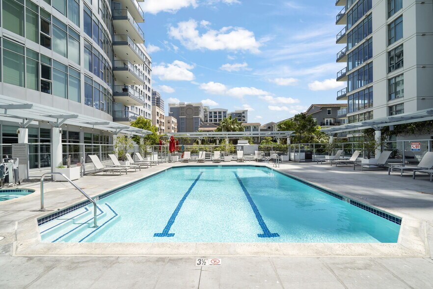 More Photos Of 400 W Ocean Blvd, Long Beach Apartments For Lease