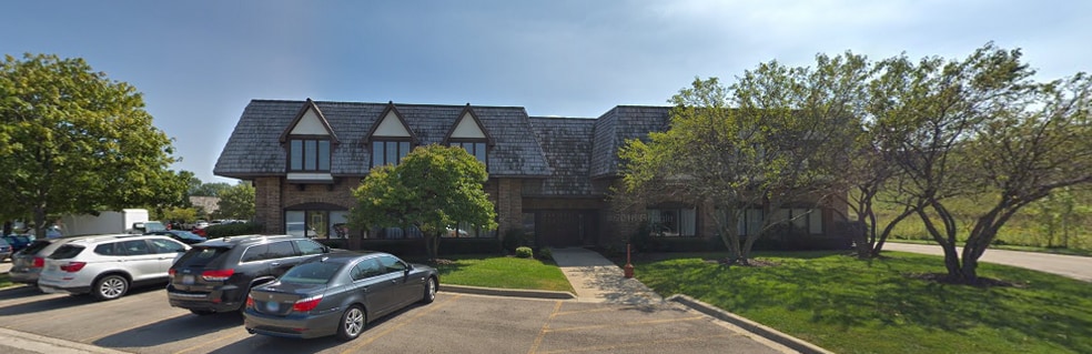 Primary Photo Of 28085 N Ashley Cir, Libertyville Medical For Lease