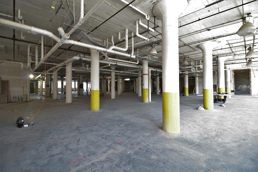More Photos Of 102 W Superior St, Fort Wayne Apartments For Lease