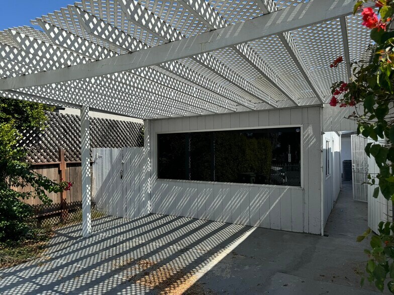 More Photos Of 4669 W Olympic Blvd, Los Angeles Apartments For Sale