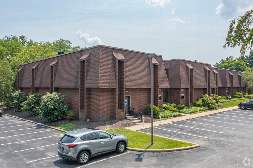 More Photos Of 1001-1500 Society Dr, Claymont Office For Lease