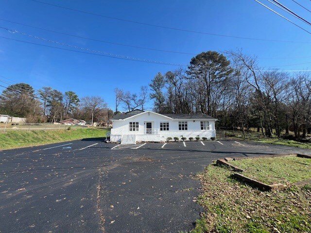 Primary Photo Of 2510 Pulaski Pike NW, Huntsville Medical For Sale