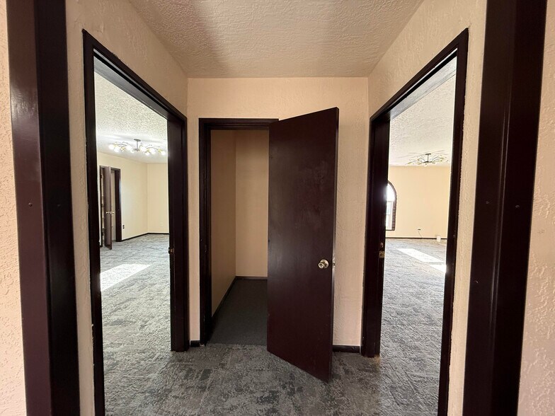 More Photos Of 10832 Prospect Ave NE, Albuquerque Office For Lease