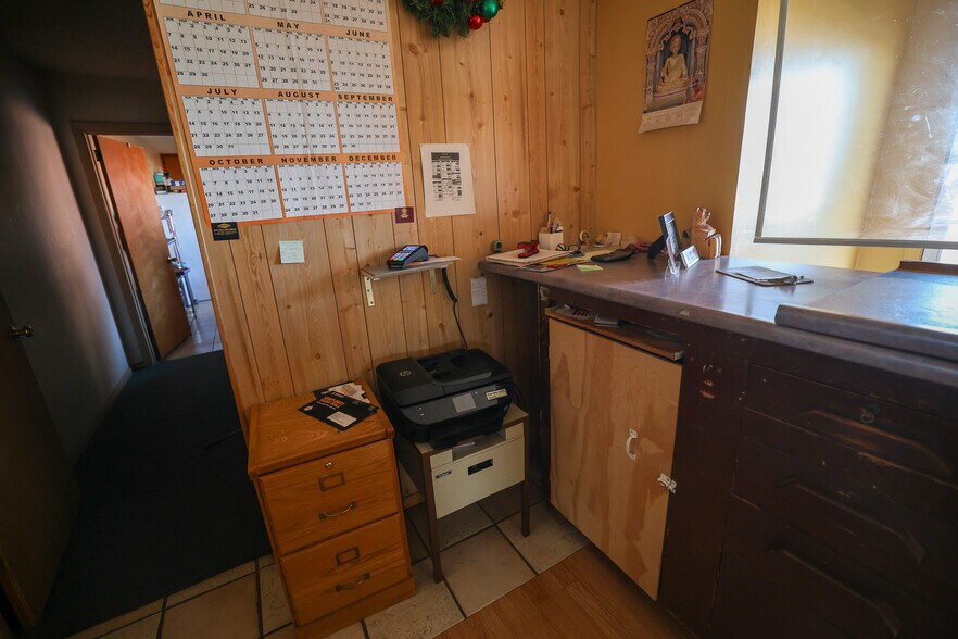 More Photos Of 205 E Broadway St, Fritch Hotel For Sale