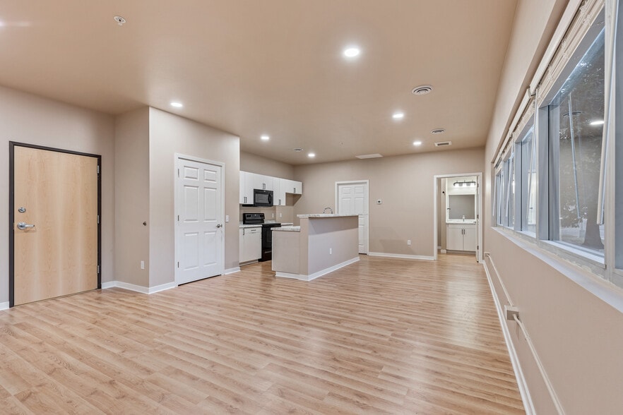 More Photos Of 810 4th Ave S, Moorhead Apartments For Sale