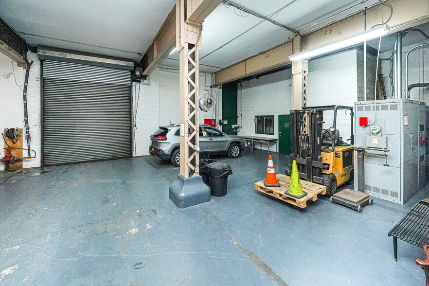 More Photos Of 3-7 Canal Plaza Ave, Bronx Warehouse For Sale
