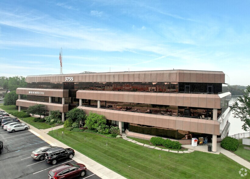 More Photos Of 3755 E 82nd St, Indianapolis Office Residential For Lease