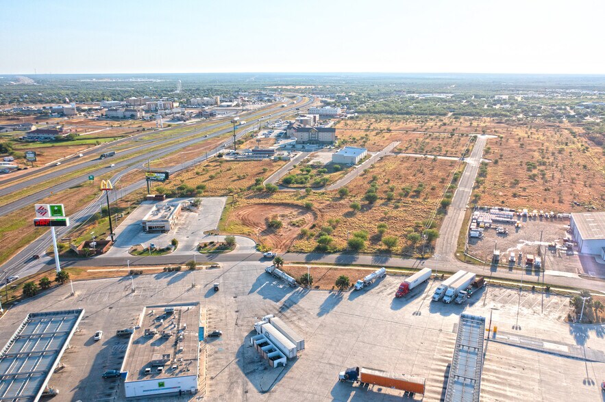 More Photos Of 0000 IH 35 Frontage, Cotulla Land For Sale