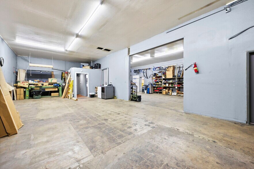 More Photos Of 1033-1047 W 3rd St, San Bernardino Warehouse For Sale