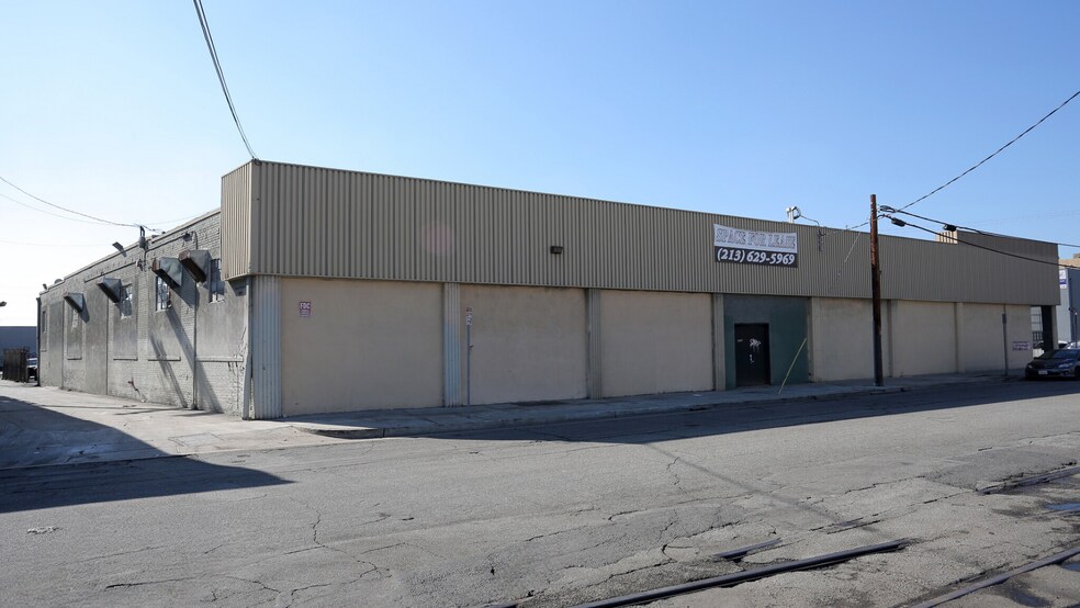 More Photos Of 2302 E 15th St, Los Angeles Industrial For Sale