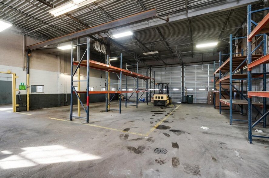 More Photos Of 2901 Jacksboro Hwy, Wichita Falls Office For Sale