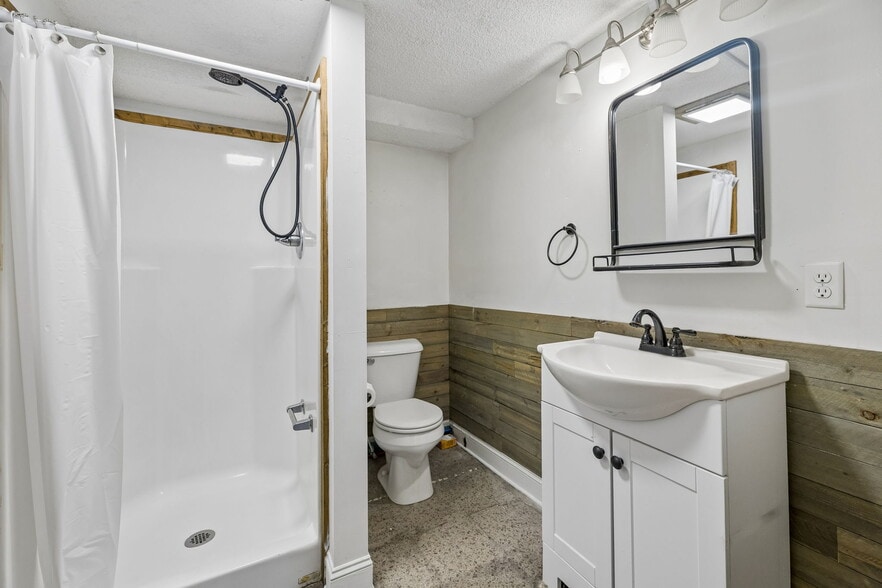 More Photos Of 270 Central Ave, Cleveland Storefront Retail Residential For Sale