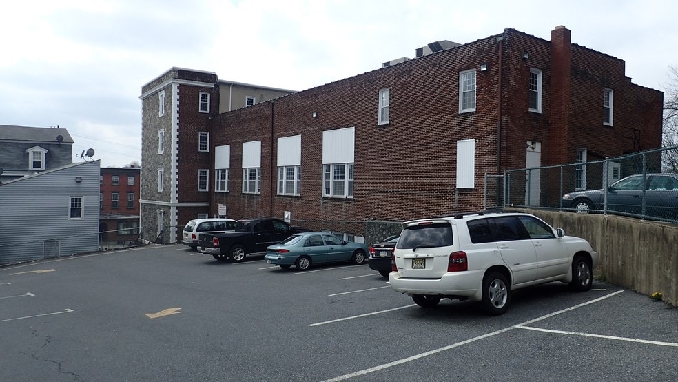 More Photos Of 75 S Main St, Phillipsburg Office For Lease