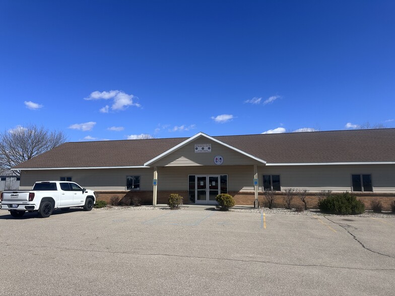 Primary Photo Of 140 64th Ave, Coopersville Lodge Meeting Hall For Sale