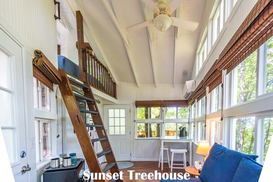 More Photos Of 1185 Highway H Hwy, Hermann Hospitality For Sale