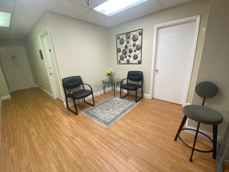 More Photos Of 1700 S Dixie Hwy, Boca Raton Medical For Sale
