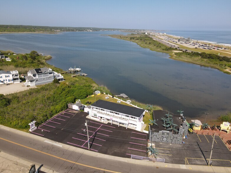 More Photos Of 19 Winnapaug Rd, Westerly General Retail For Sale