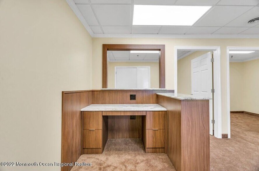 More Photos Of 445 Brick Blvd, Brick Medical For Lease