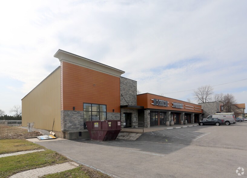 Primary Photo Of 1627 Niagara Stone Rd, Niagara Falls Freestanding For Lease