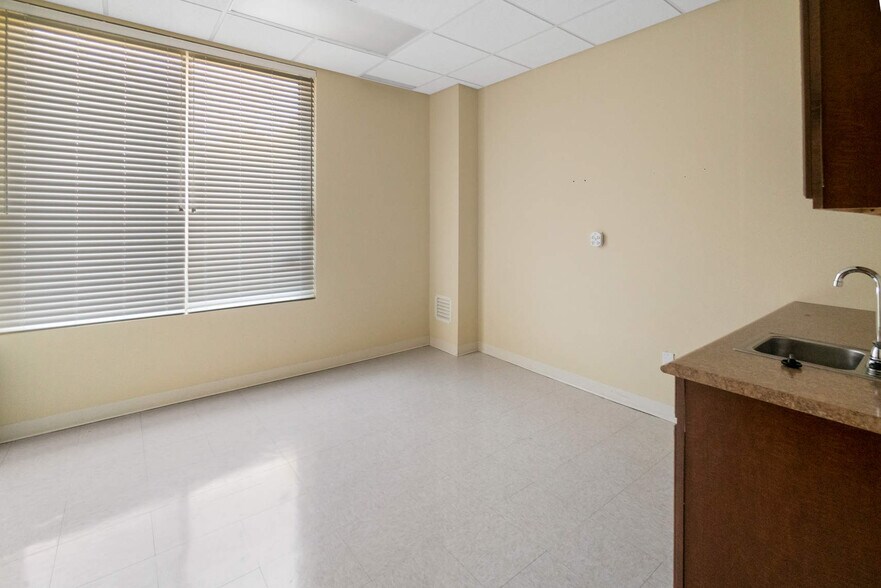 More Photos Of 271 Route 25A, Wading River Medical For Lease