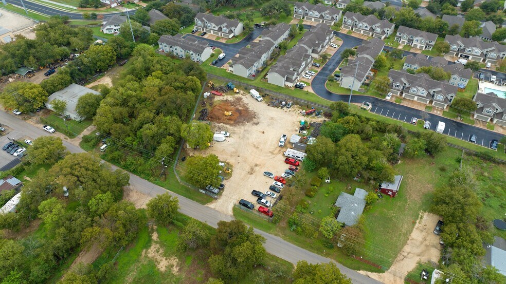 More Photos Of 2405 Gardenia Dr, Austin Land For Sale
