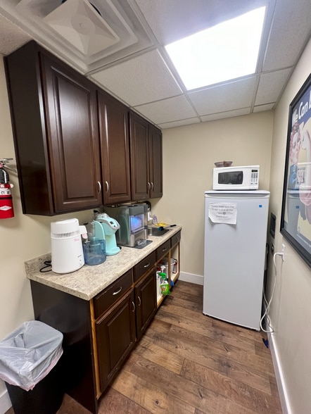 More Photos Of 1055 N 300 W, Provo Medical For Lease