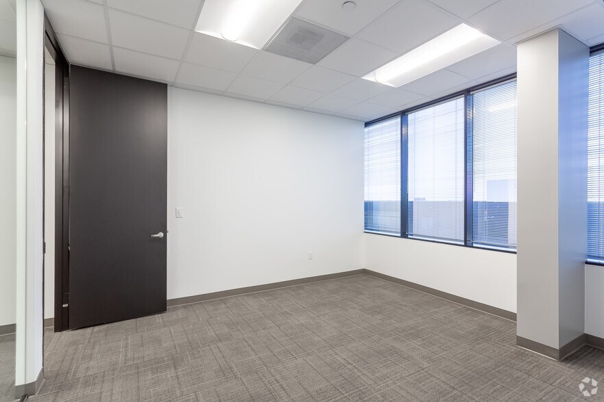 More Photos Of 6575 West Loop South, Bellaire Office For Lease