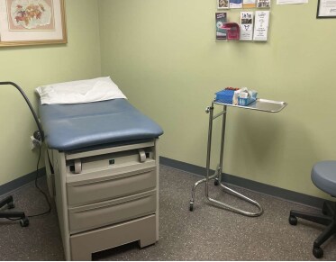 More Photos Of 312 S 7th St, Delavan Medical For Lease