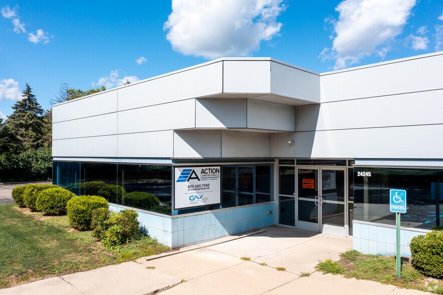 More Photos Of 24245 Karim Blvd, Novi Medical For Sale