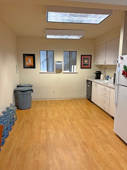 More Photos Of 456 South E St, Santa Rosa Office Residential For Sale