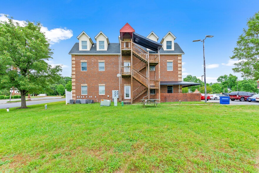 More Photos Of 45370 Alton Ln, California Office For Lease