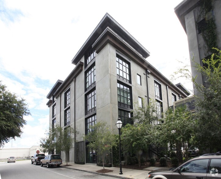 More Photos Of 1 Cool Blow St, Charleston Apartments For Lease