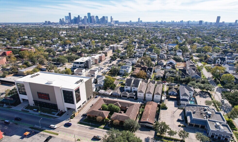 More Photos Of 714-724 E 11th St, Houston Apartments For Sale