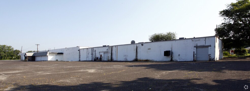 More Photos Of 1206 Route 130 N, Burlington Light Distribution For Lease