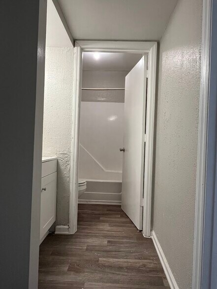 More Photos Of 1931 Mereview Ct, Charlotte Apartments For Sale