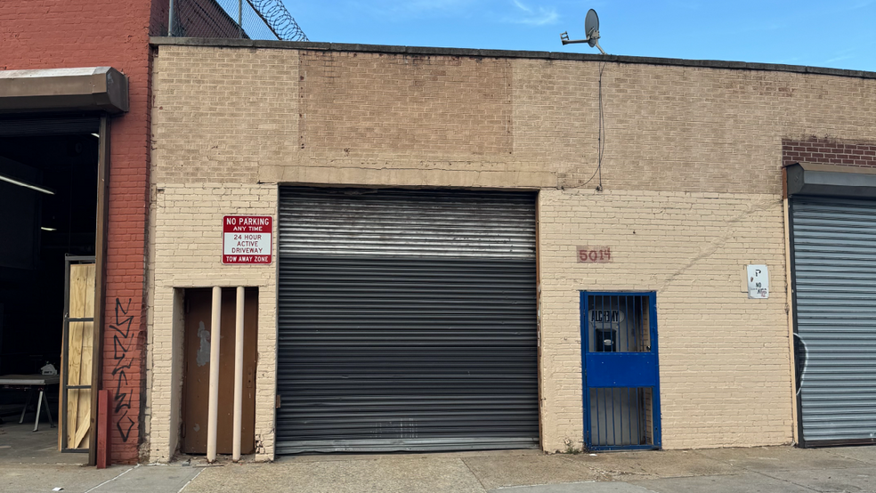 Primary Photo Of 5014 49th St, Woodside Warehouse For Lease