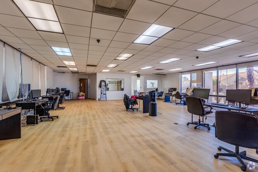 More Photos Of 3555 Pecos-McLeod Interconnect, Las Vegas Office For Sale