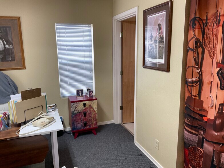 More Photos Of 1302 N East St, Alturas Office Residential For Sale
